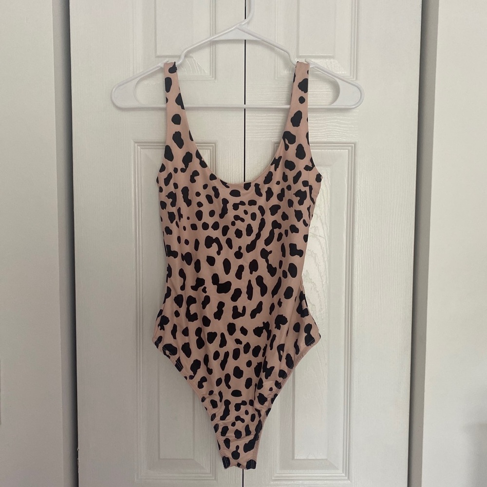 Princess Polly Leopard Print Bodysuit - Picture 5 of 6